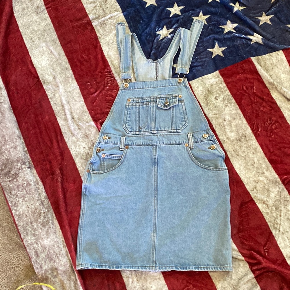 Cute denim overall skirt. Size medium